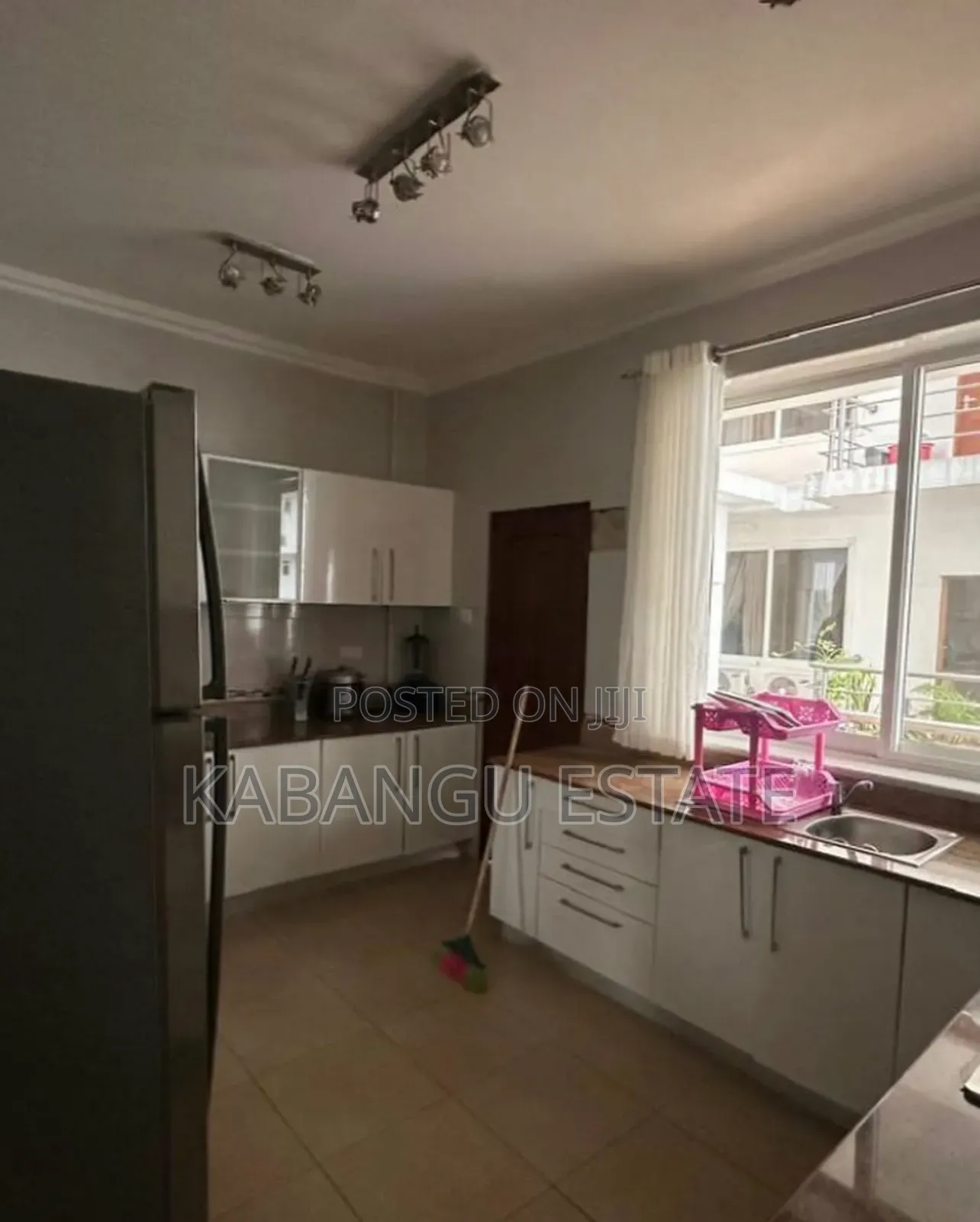 Furnished 3bdrm Apartment in Kawebeach for rent