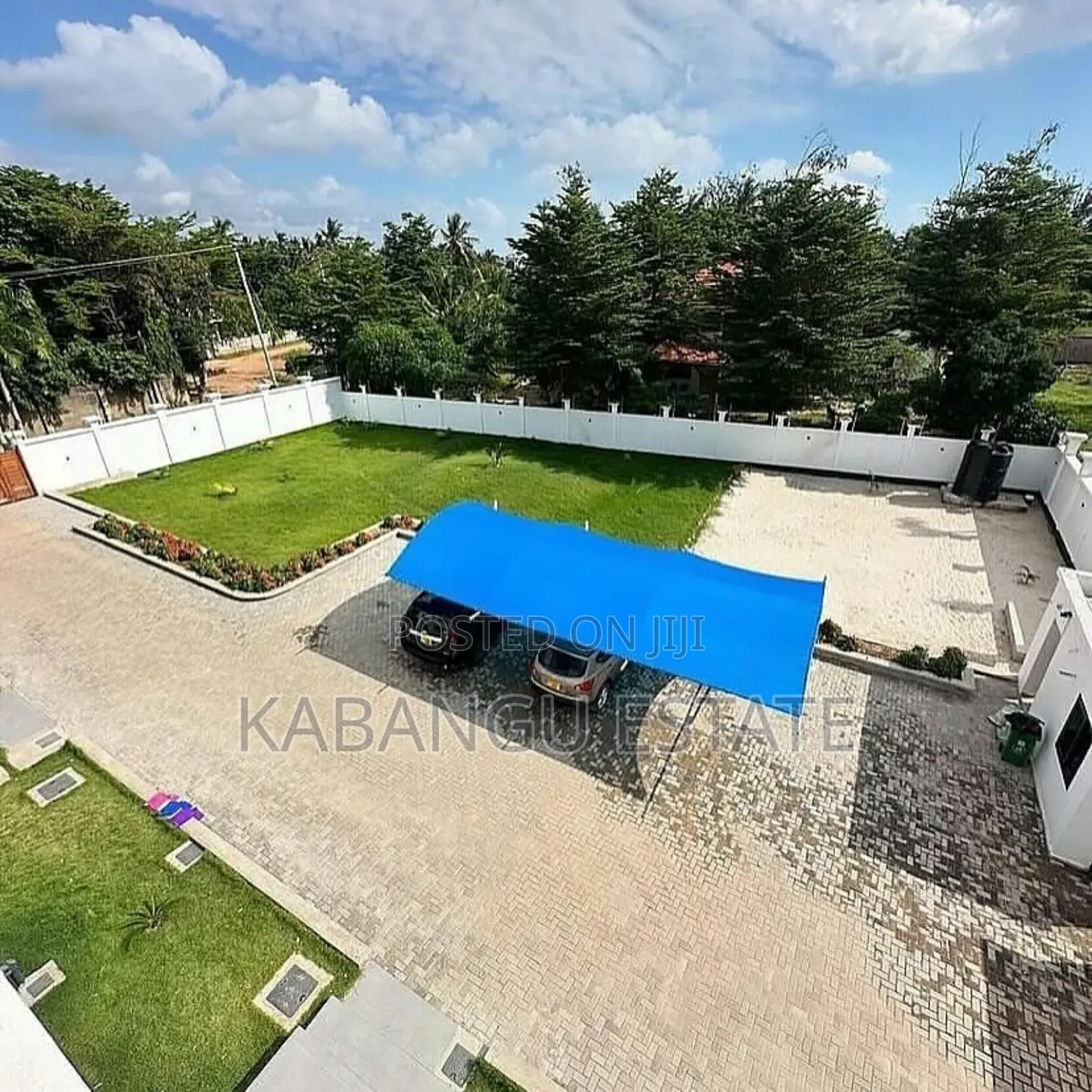 3bdrm Apartment in Mbezibeach for rent
