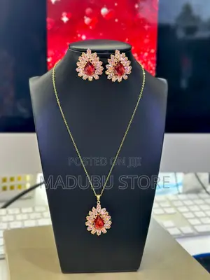 Classy Women Set of Jewerly