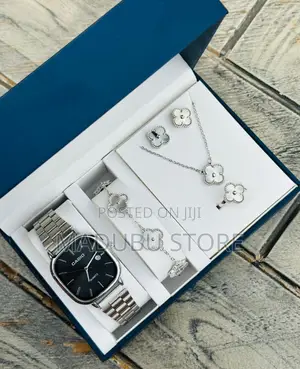 Jewerly Set With Box