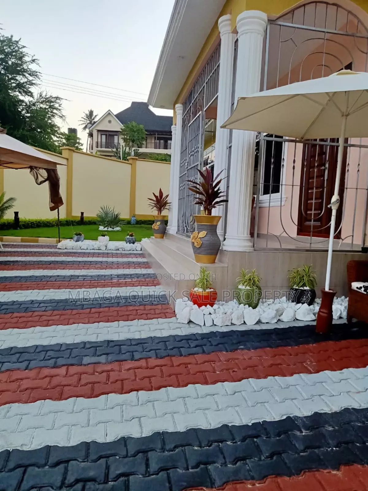 5bdrm House in Salasala Mwanzoni, Mbezi Beach for sale