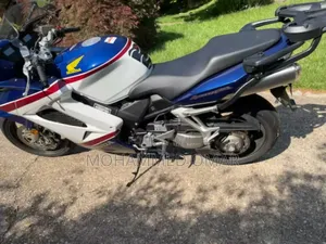 Honda VF 2007 Blue