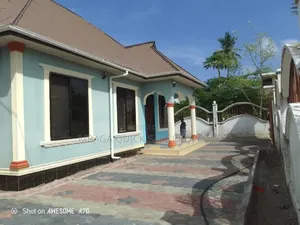 3bdrm House in Zinga Kwa Awadhi, Bagamoyo for sale
