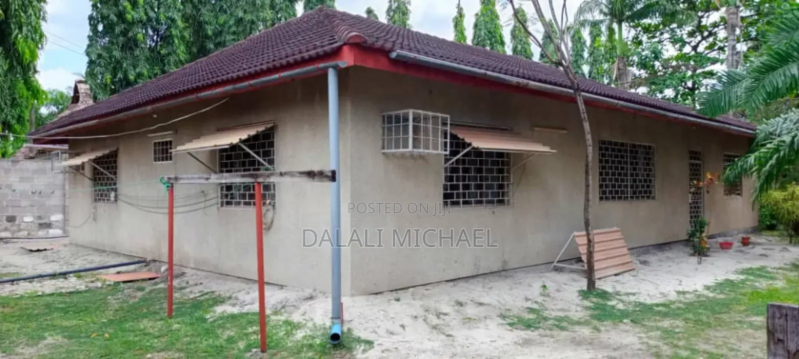4bdrm House in Mbezibeach for sale