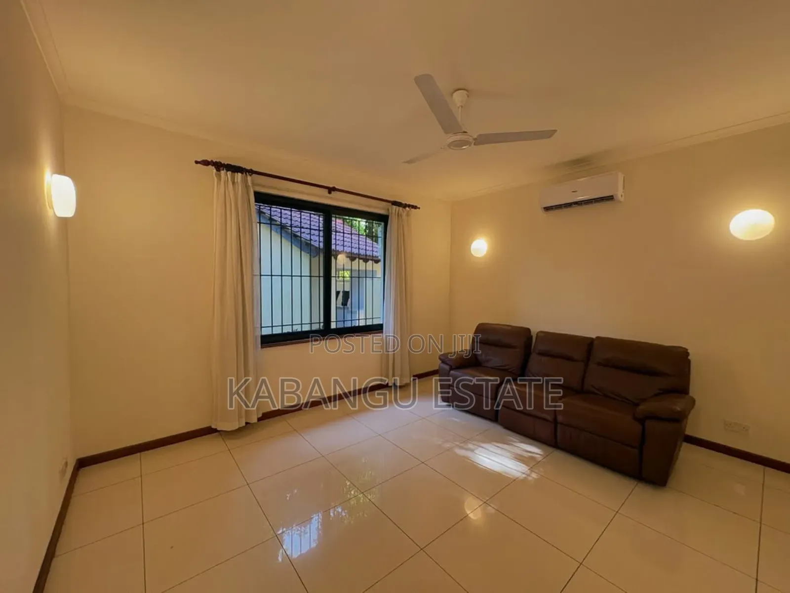 Furnished 4bdrm Villa in Oysterbay for rent