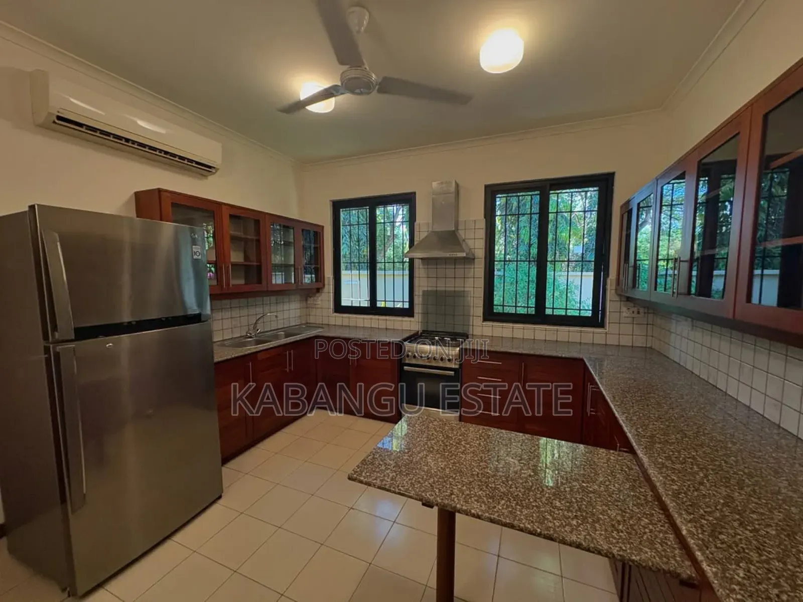 Furnished 4bdrm Villa in Oysterbay for rent