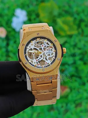 Hublot Chuma Automatiki Classic Sana Gold and Nyeupe
