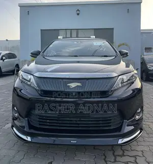 Toyota Harrier 2.0 2015 Black