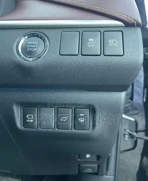 Toyota Harrier 2.0 2015 Black