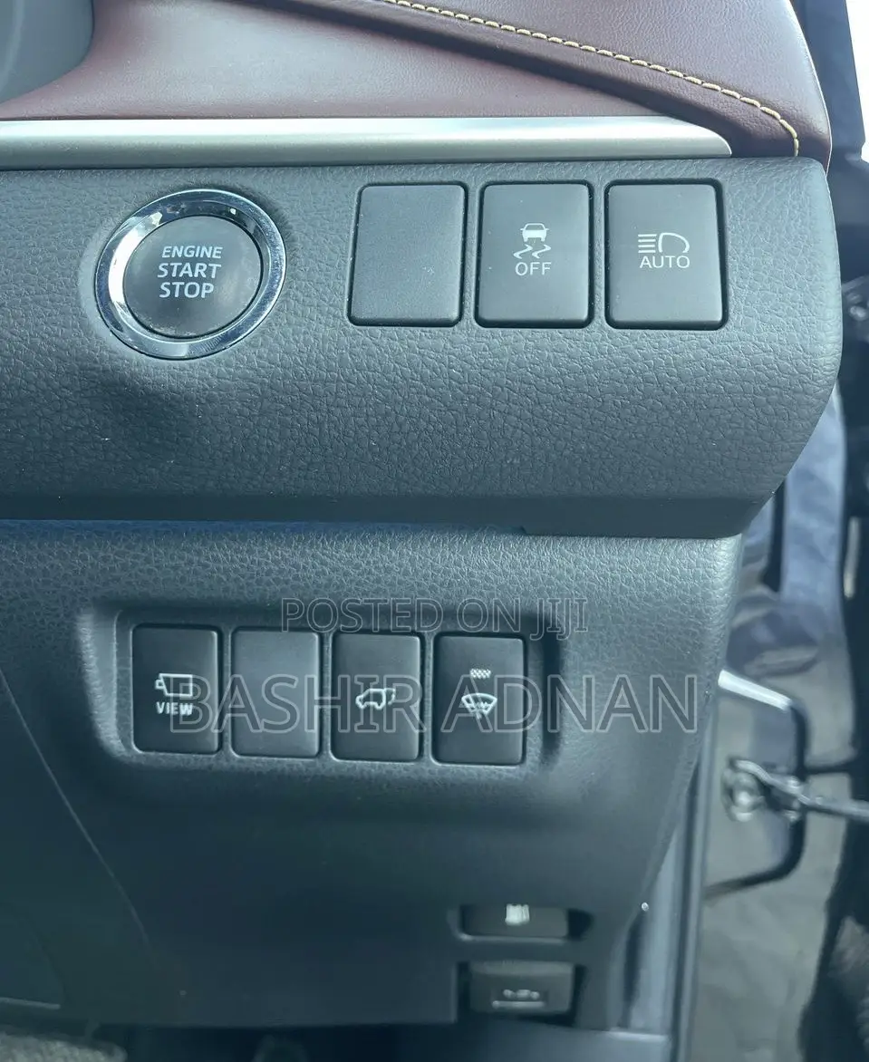Toyota Harrier 2.0 2015 Black
