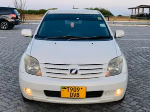 Toyota IST 2005 White