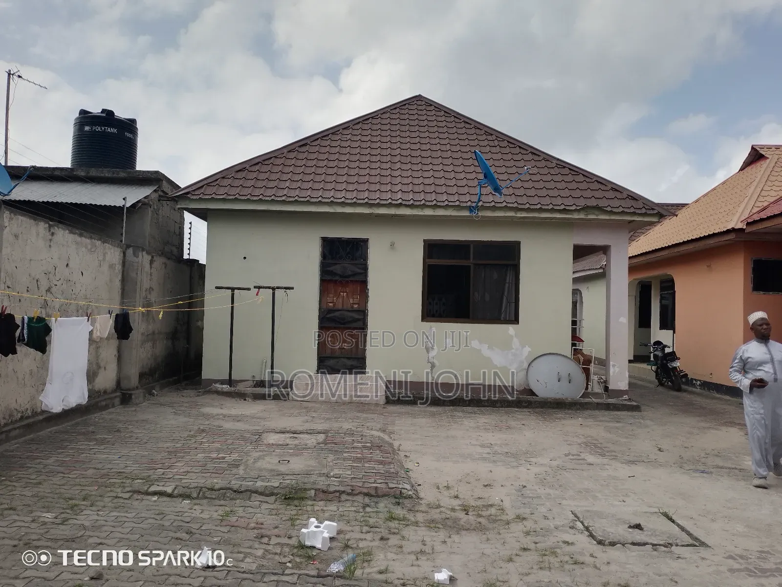 10bdrm Apartment in Tanzania Daresalaam, Ilala for sale