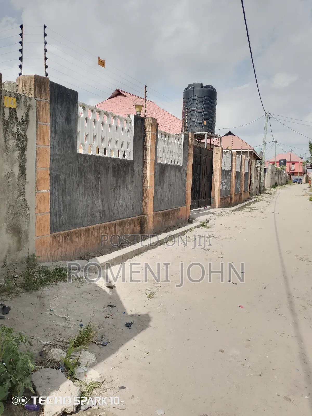 10bdrm Apartment in Tanzania Daresalaam, Ilala for sale