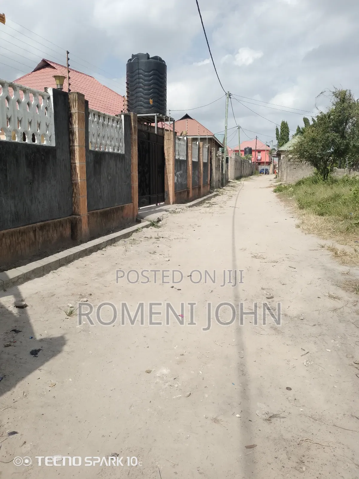 10bdrm Apartment in Tanzania Daresalaam, Ilala for sale