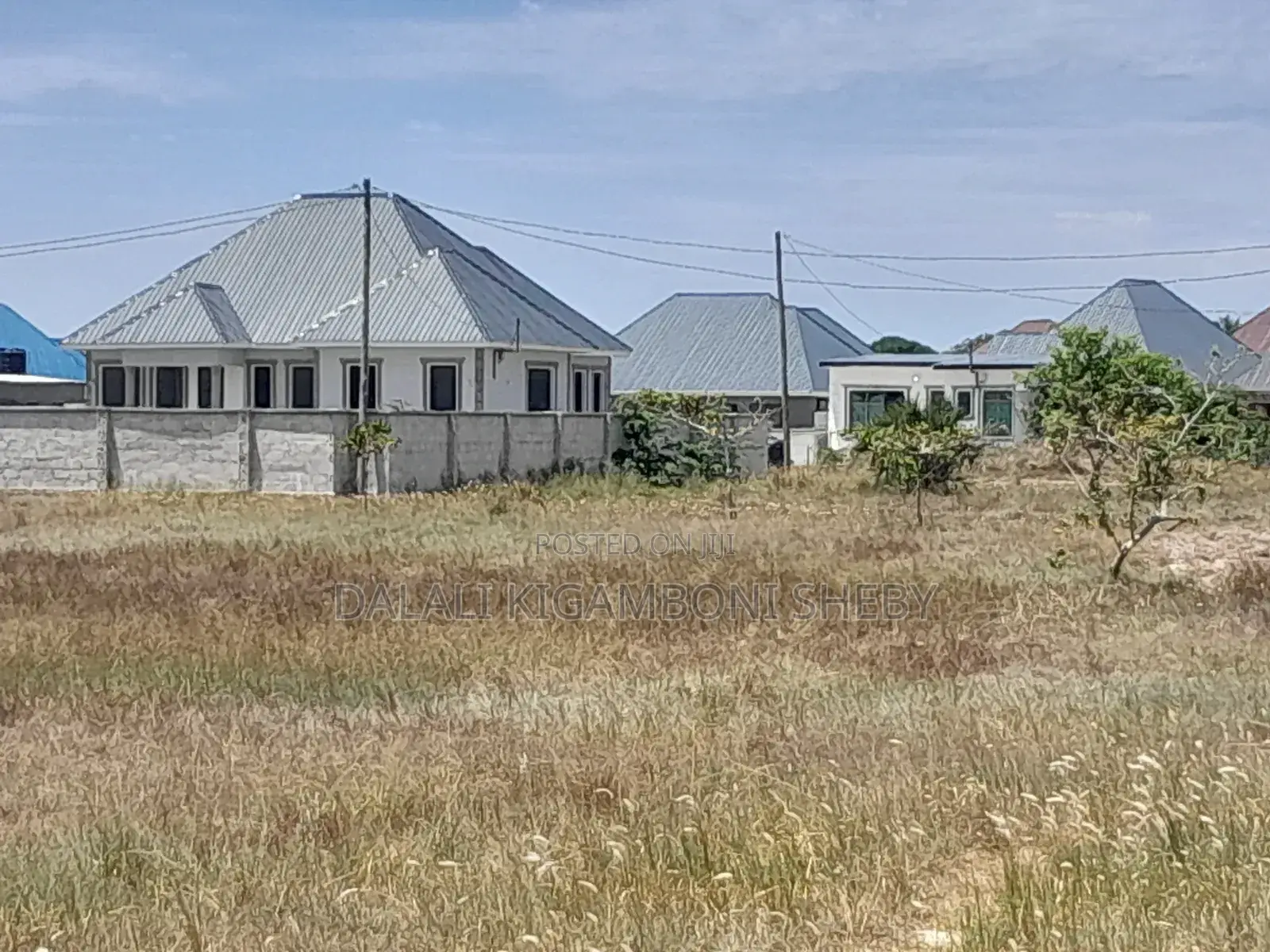 Kiwanja Kinauzwa Kigamboni Mwongozo