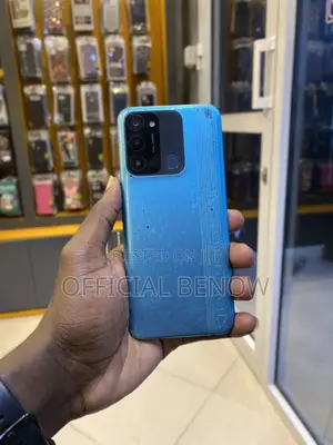Tecno Spark 8C 64 GB Blue
