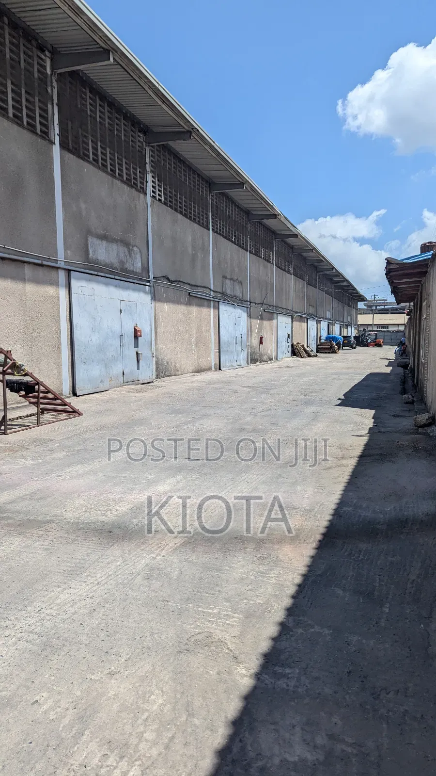 Tabata Matumbi Warehouse