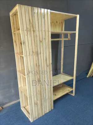 Kabati La Pallet Wood Color