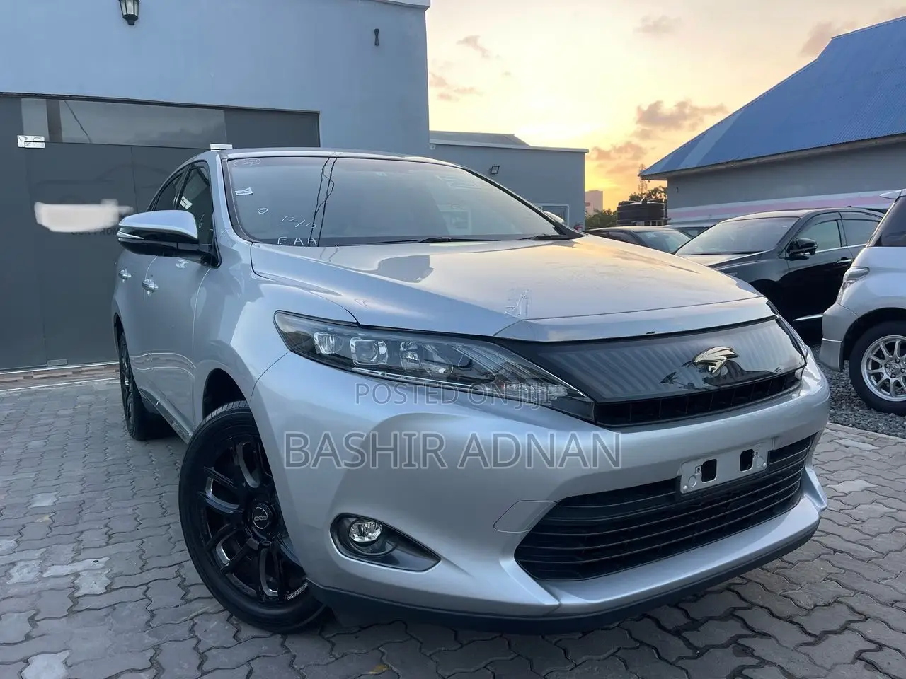 Toyota Harrier 2.0 2015 Silver
