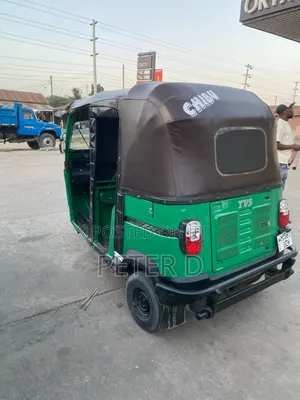 TVS King Deluxe Plus iTouch Start 2024 Green