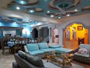 Furnished 4bdrm Duplex in Upanga West for sale