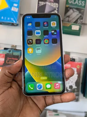 Apple iPhone XR 128 GB White