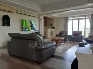4bdrm Penthouse in Kasri Homes Realty, Upanga East for sale