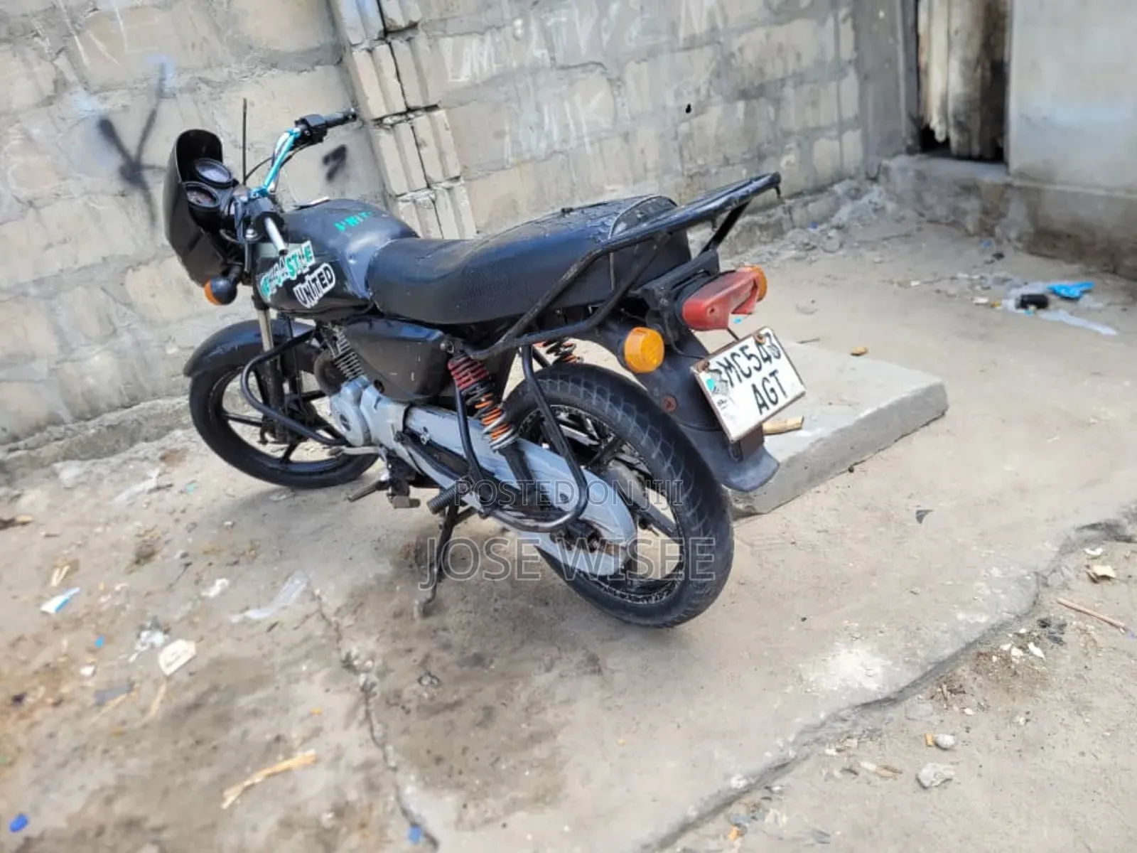 Bajaj Boxer 150 UG 2024 Black