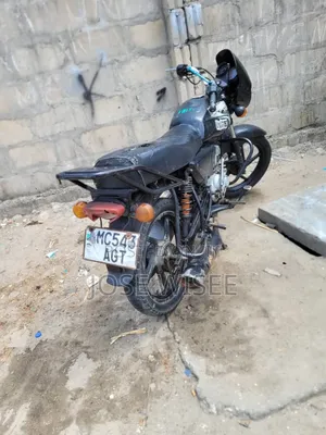 Bajaj Boxer 150 UG 2024 Black