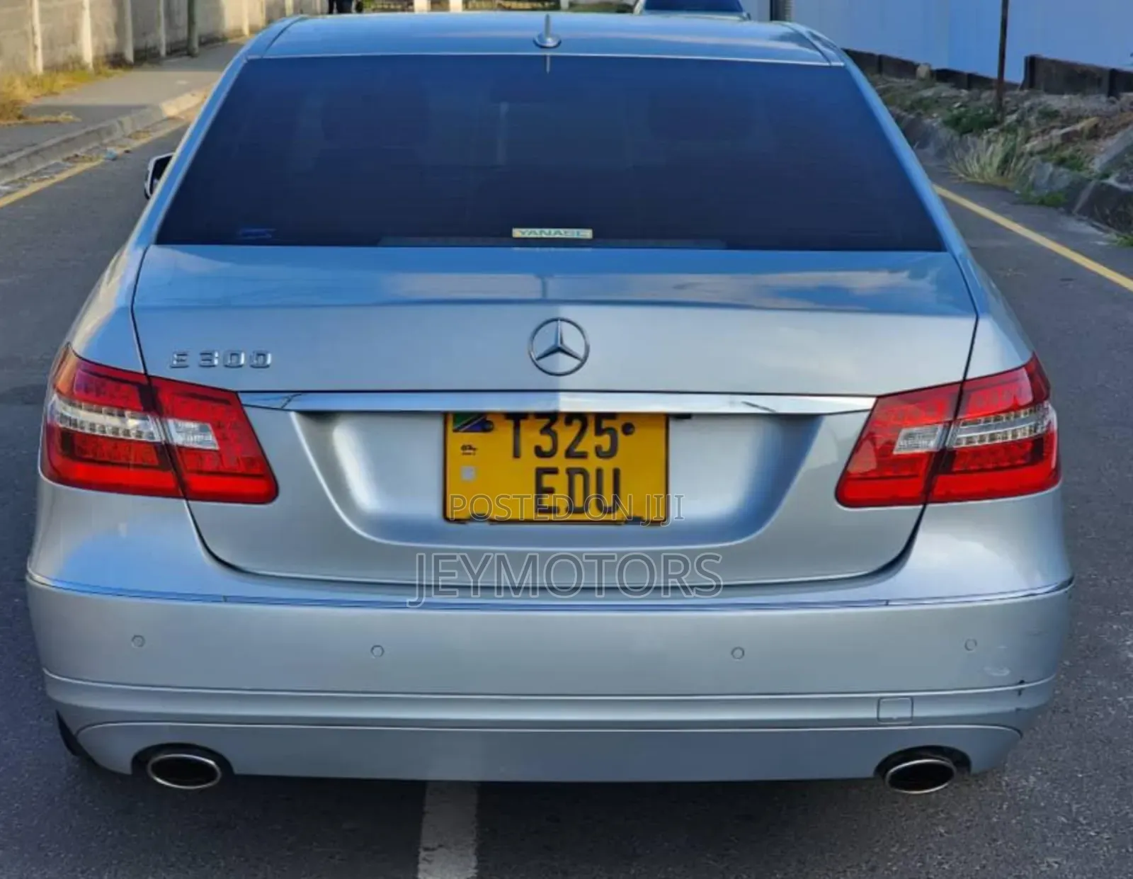 Mercedes-Benz E300 2012 Silver