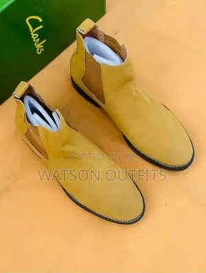 Clarks Za Ngozi Za Kuchomeka