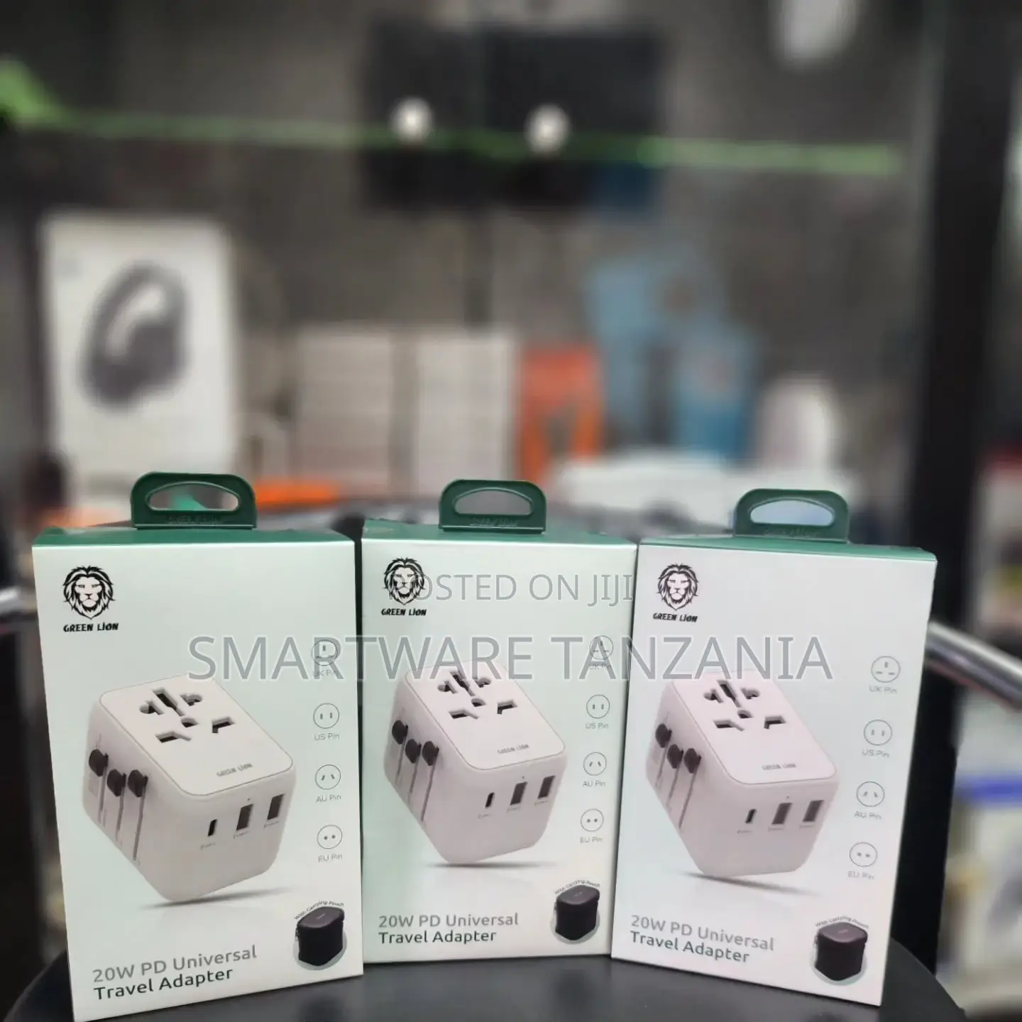 Universal Travel Adapter With Eu/Usa/Uk/Aus Plugs