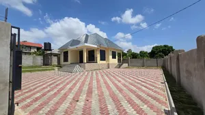 3bdrm House in Madale Kwa Kawawa, Goba for rent