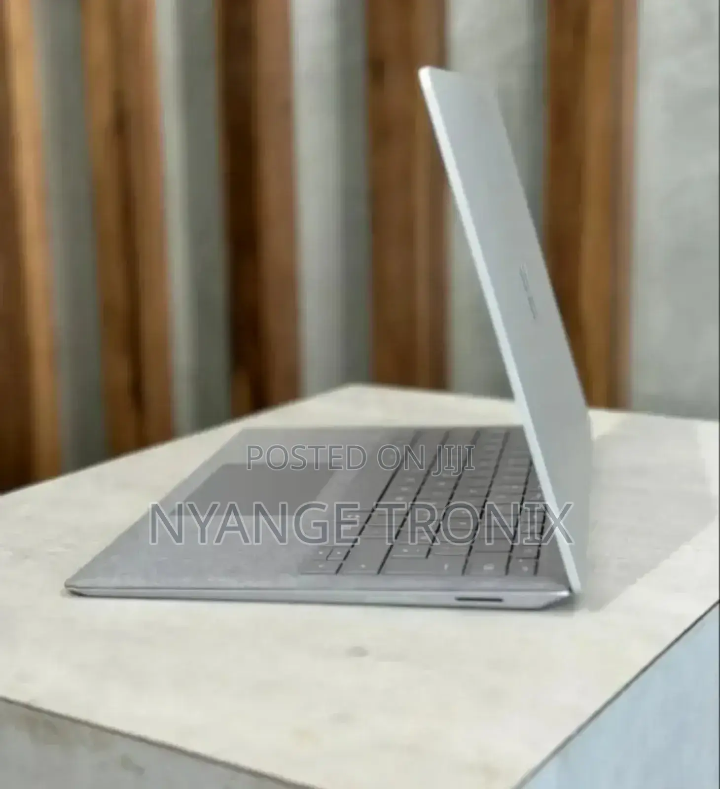 Laptop Microsoft Surface Laptop 8GB Intel Core I5 SSD 256GB