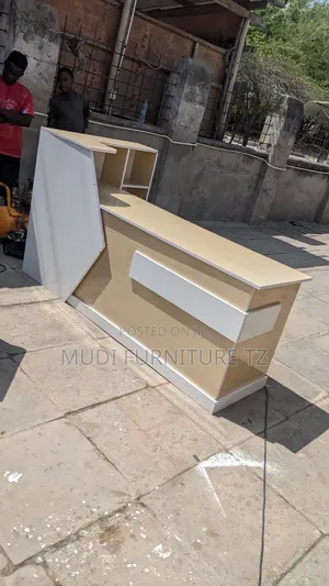Reception Desk 210cm