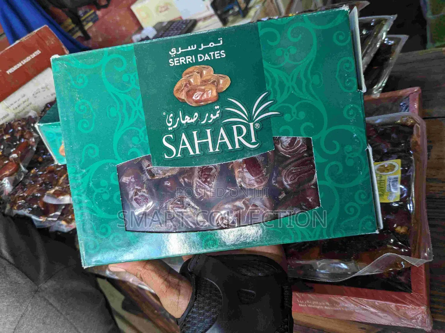 Luxurious 1kg of Sahari Serri Medina Dates