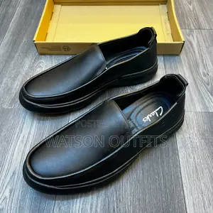 Stringless Men Shoes
