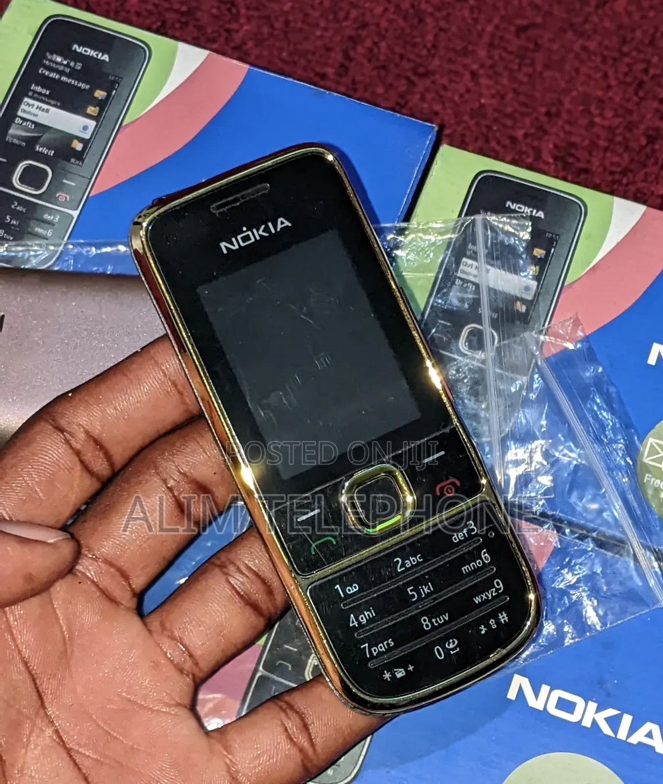 New Nokia 2700 classic Gold
