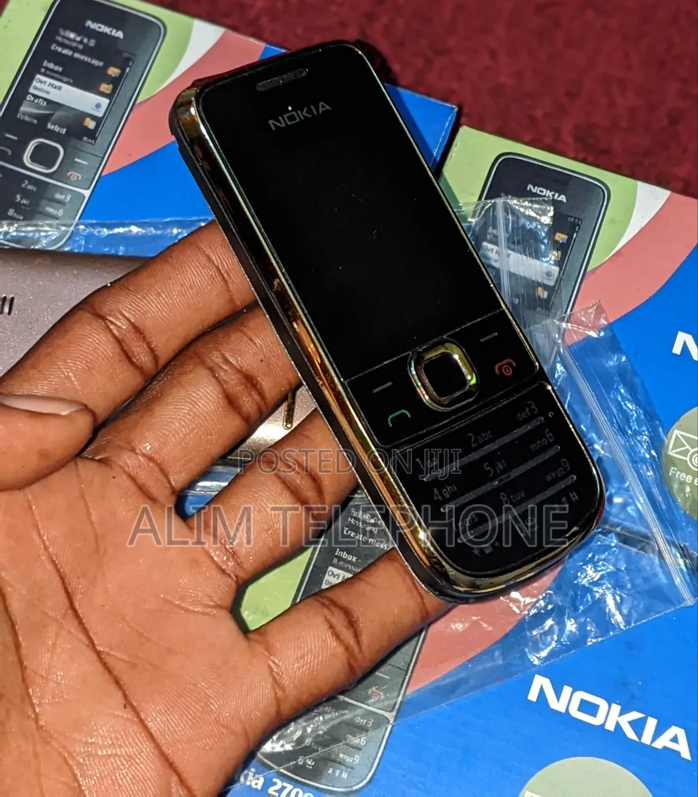 New Nokia 2700 classic Gold