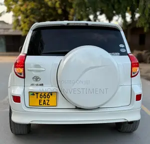Toyota RAV4 2007 White
