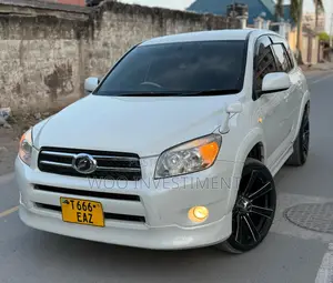Toyota RAV4 2007 White
