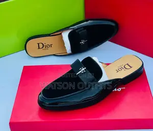 Dior Brand Officials
