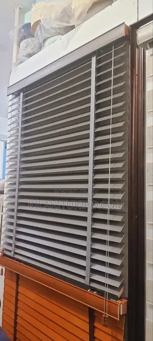 Wooden Blind Shade Gray