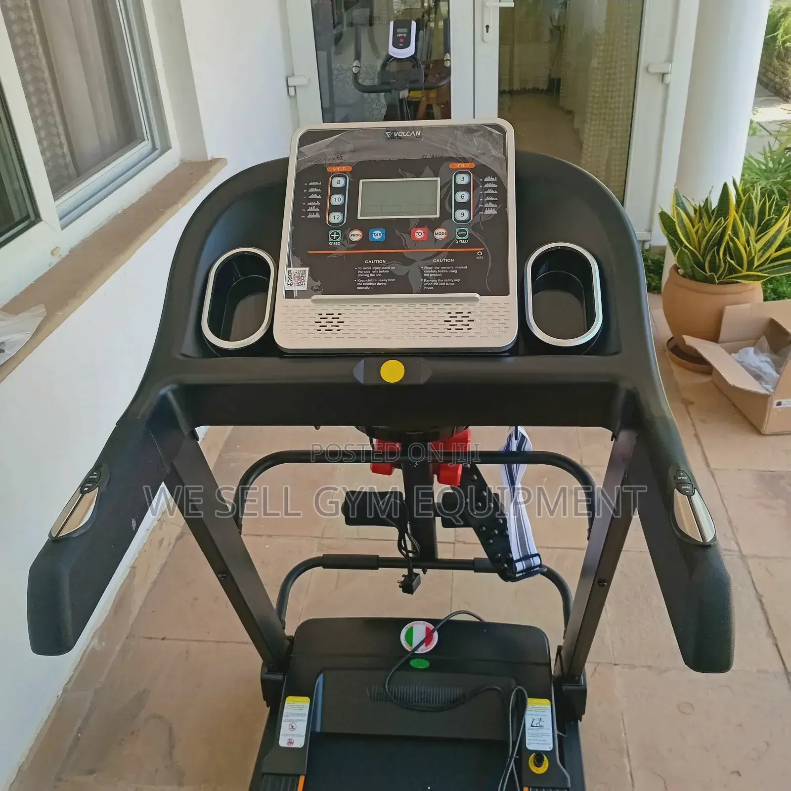 Treadmill With Massage Machine 120kg Max User Offer