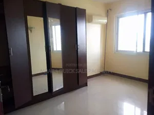 3bdrm Apartment in Upanga for sale
