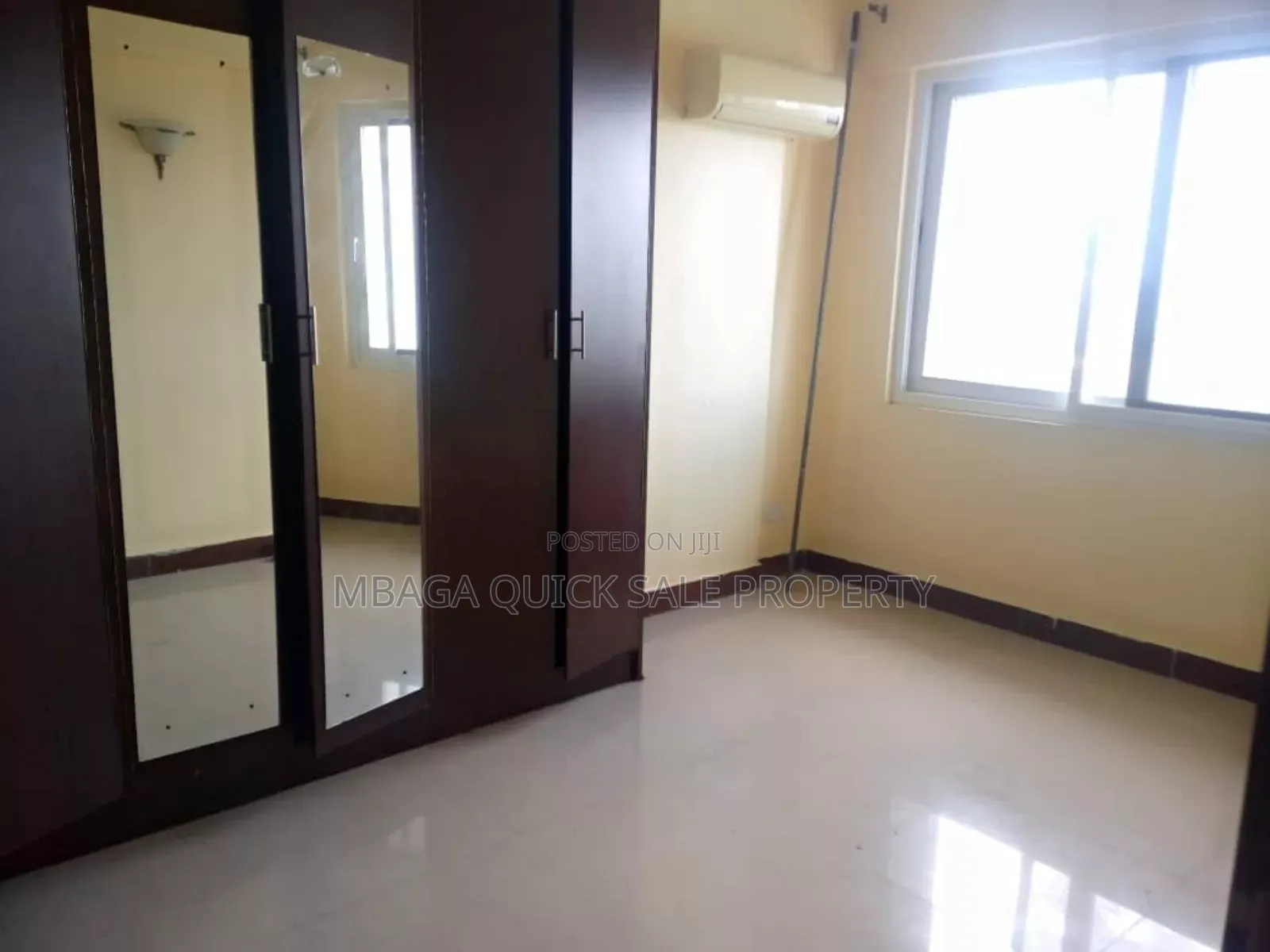 3bdrm Apartment in Upanga for sale