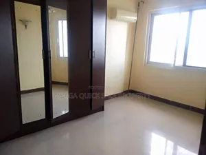 3bdrm Apartment in Upanga for sale