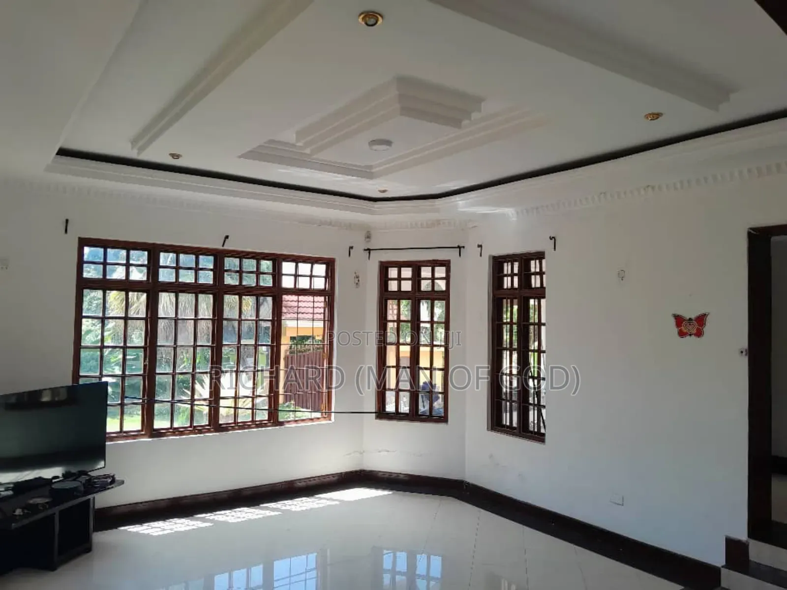 5bdrm Bungalow in Central Business Area for rent