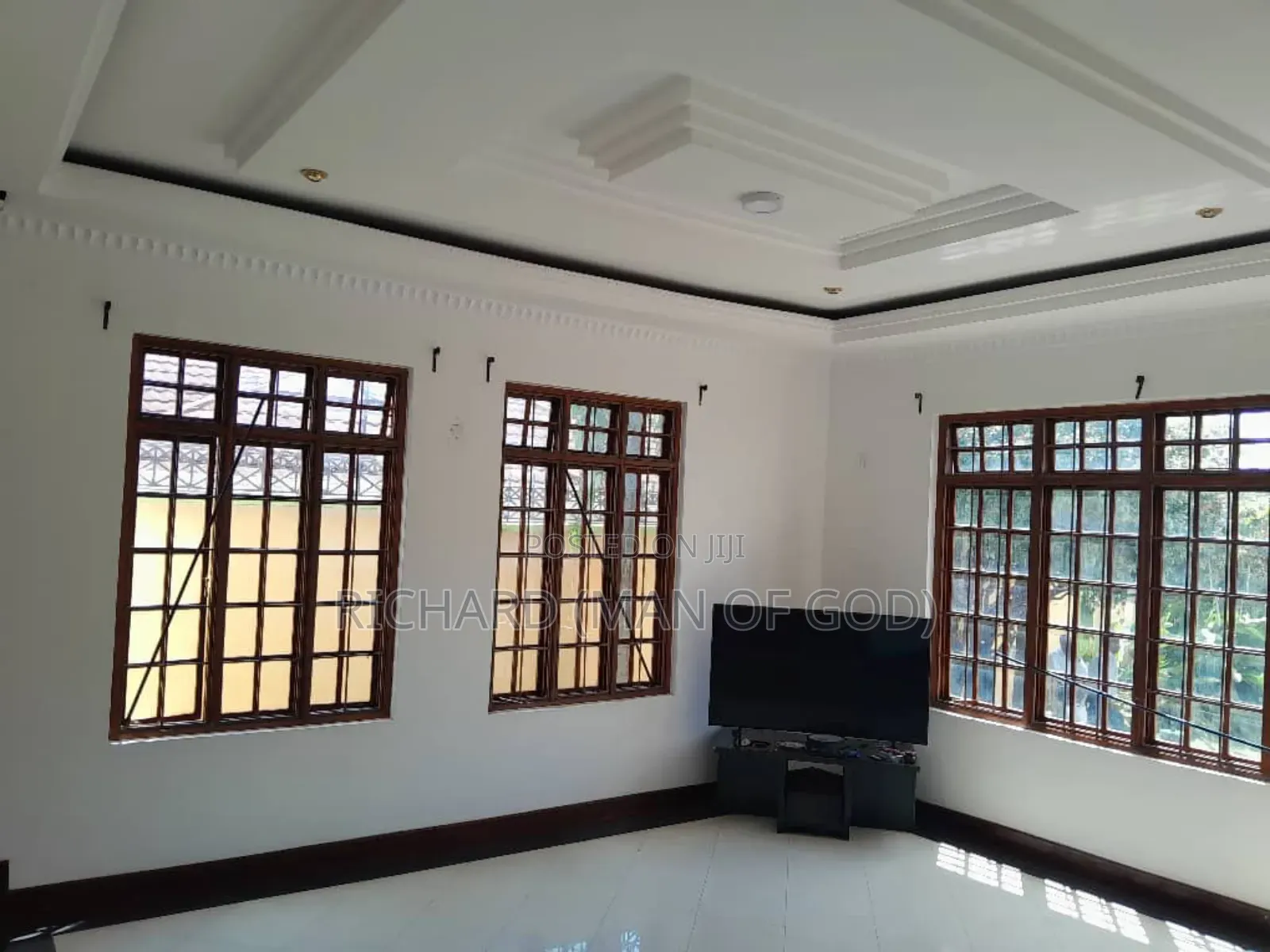 5bdrm Bungalow in Central Business Area for rent
