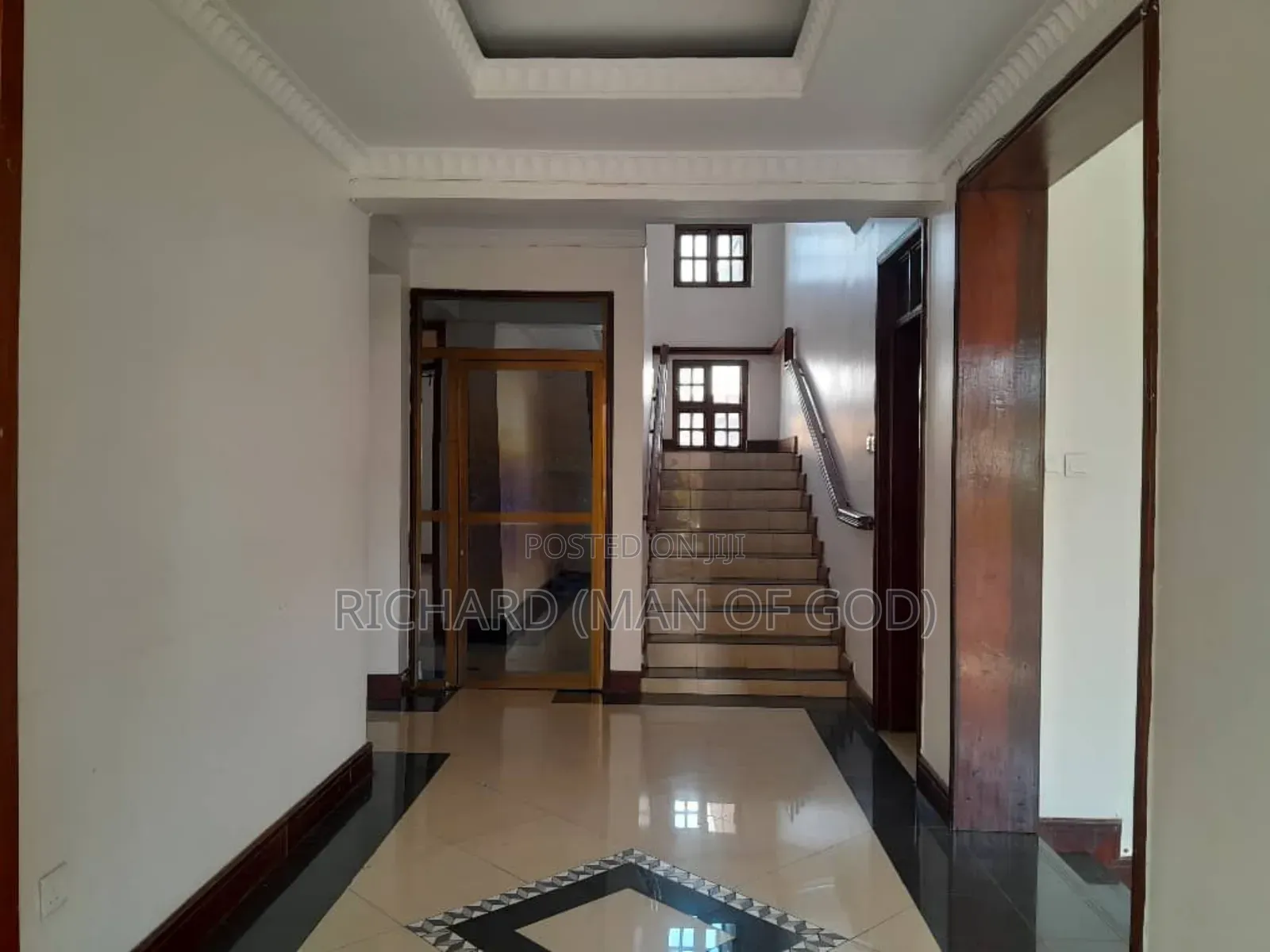 5bdrm Bungalow in Central Business Area for rent